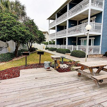 Summer Breeze Hotel Miramar Beach Exterior photo